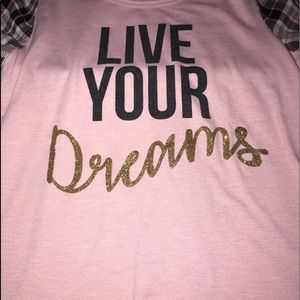 Live your dreams Tee